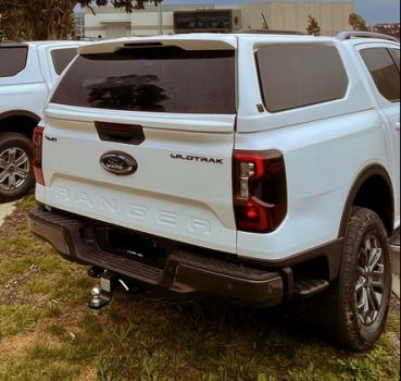 Hardtop mit elektrisch angesteuerten aufklappbaren Seitenscheiben + Heckscheibe, kabinenhoch, in Wagenfarbe lackiert für Ford Ranger Doppelkabiner, Modell 2023